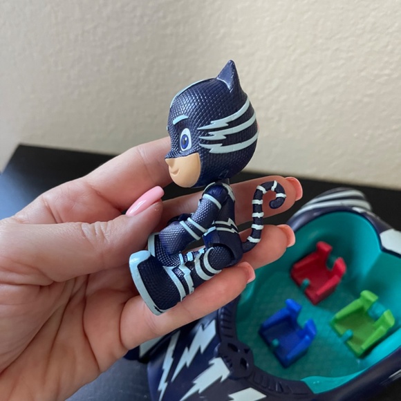 PJ Masks Just Play Frog Box eOne: Catboy and Catboy-Mobile - Picture 4 of 13
